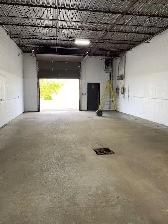 Industrial Space For Lease - !NO MECHANICS! - Photo 7