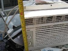 Arctic King Window Air Conditioner - Photo 3