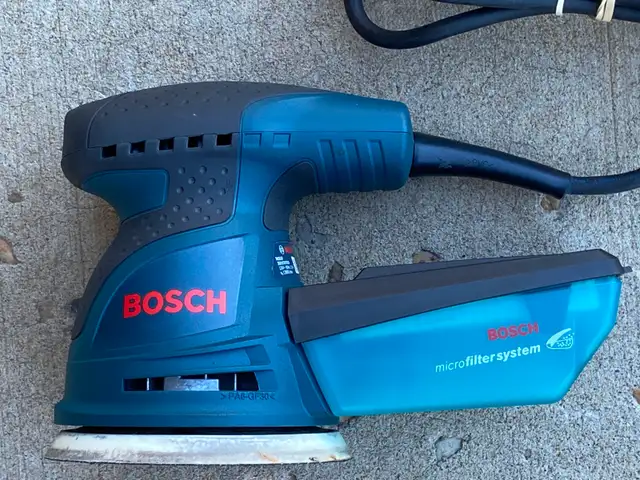 Bosch 120V 5-inch Corded Palm Random Orbital ROS10. Like New