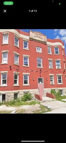 2 bedroom 1 bathroom july 1st