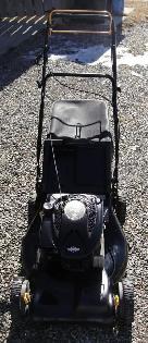 POULAN PRO SELF PROPELLED GAS LAWN MOWER - Photo 3
