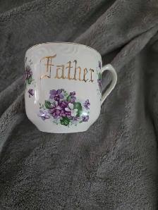 ESD Japan Porcelain Father Cup and Saucer - Photo 2