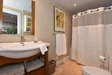 Prestigious Parkview Hills House For Lease - On Ravine (3 Bed) - Photo 6