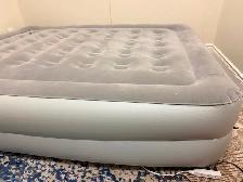 Coleman Double High Queen Airbed with Pump - Photo 2