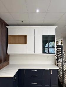 Kitchen Cabinet Display Set w/ Quartz Countertop - Photo 5