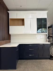 Kitchen Cabinet Display Set w/ Quartz Countertop - Photo 8