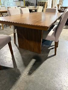 80" dining table with 6 chairs - Photo 2