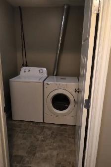 Available Immediate: Large 3 bdr, 2 bath 4-plex SK-side. - Photo 7