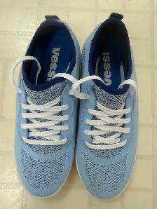 Vessi Weekend Waterproof Shoe - Photo 4