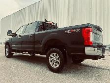 2018 Ford Super Duty F-350 SRW XLT 6.7 litre Power Stroke V8 tur - Photo 2