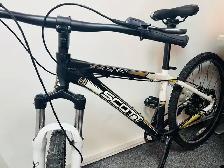 Scott Aspect 50 MTB Hardtail  ( Small )