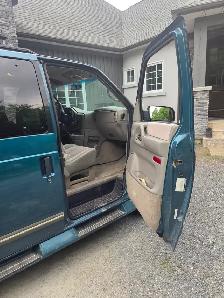 AWESOME 1998 GMC SAFARI - Photo 7