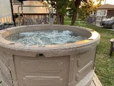 Hot Tub Rentals - Photo 3