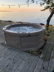 Hot Tub Rentals - Photo 4