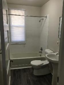 42 Langside - 1 BR available July 1st - Photo 8