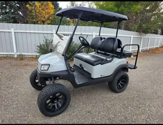 Lifted Electric Club Car Tempo Golf Cart