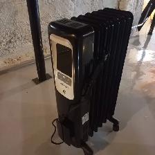 Radiateur à l'huile numérique NOMA – Servi seulement 1 hiver