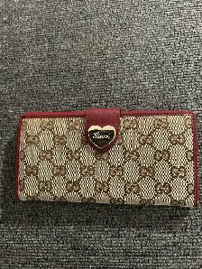 Gucci Wallet Authentic