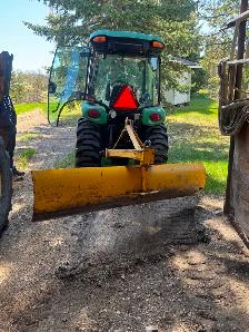 2017 JD 3720 4X4 TRACTOR - Photo 3