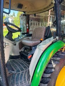 2017 JD 3720 4X4 TRACTOR - Photo 5