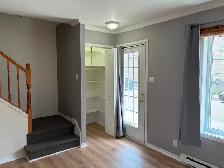 1ER JUILLET- CENTRE VILLE JOLIETTE- SPLENDIDE 4 1-2 MAISON VILLE - Photo 8