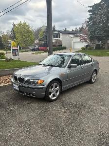 2004 BMW 330xi Sedan - Photo 2