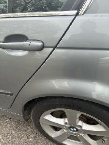 2004 BMW 330xi Sedan - Photo 4