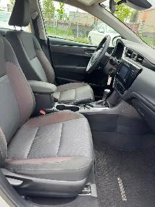 2017 Toyota Corolla LE : No Reported Accidents - Photo 11