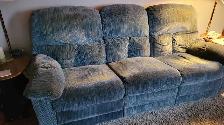 Couch with two slide outs - Photo 2