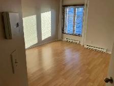 Très grand 6 1/2 à louer dans un secteur très recherché de Longu - Photo 5