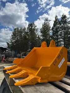 CAT 303 24' Mini Excavator Bucket - Photo 2