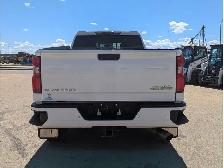 2022 Chevrolet SILVERADO 2500HD High Country 6.6L Gas/Touch Nav/ - Photo 10