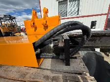 GIYI Skid Steer Horizontal Log Splitter - Photo 4