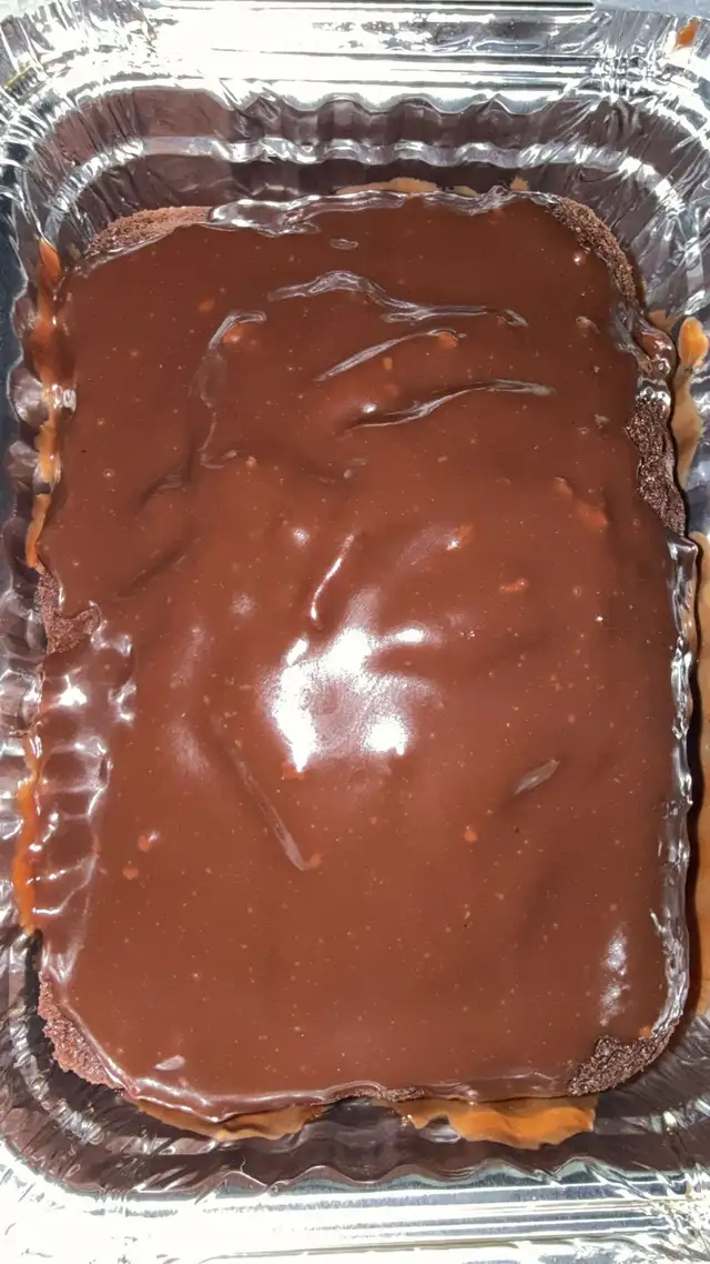Homemade Cakes & Brownies