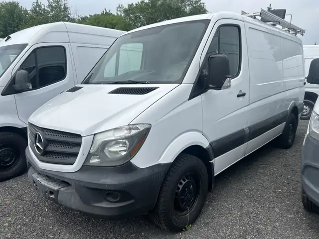 2016 Mercedes-Benz Fourgonnettes de chargement Sprinter toit bas