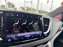 2022 Chrysler Pacifica Touring L AWD, Loaded!! - Photo 26