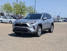 2024 Toyota RAV4 XLE - Photo 2