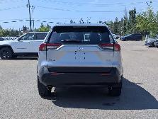 2024 Toyota RAV4 XLE - Photo 5