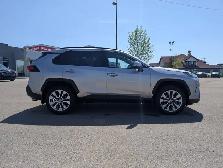 2024 Toyota RAV4 XLE - Photo 8