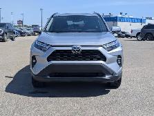 2024 Toyota RAV4 XLE - Photo 10