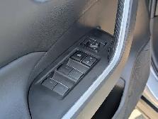 2024 Toyota RAV4 XLE - Photo 18