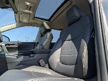 2024 Toyota RAV4 XLE - Photo 20