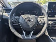 2024 Toyota RAV4 XLE - Photo 25