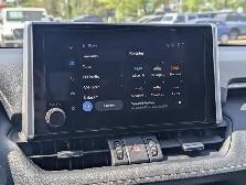 2024 Toyota RAV4 XLE - Photo 30