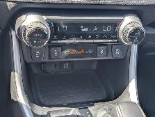 2024 Toyota RAV4 XLE - Photo 32