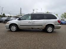2005 Dodge Caravan 4dr Grand 119 WB Ltd Avail - Photo 3