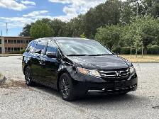 2014 Honda Odyssey SE 8 Passenger - Photo 2