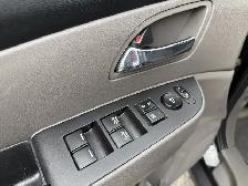 2014 Honda Odyssey SE 8 Passenger - Photo 14