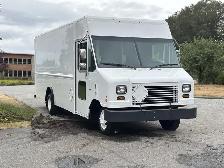 2018 Ford E-450 Super Duty 18 Foot Step Van With Shelving - Photo 2