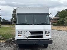 2018 Ford E-450 Super Duty 18 Foot Step Van With Shelving - Photo 3